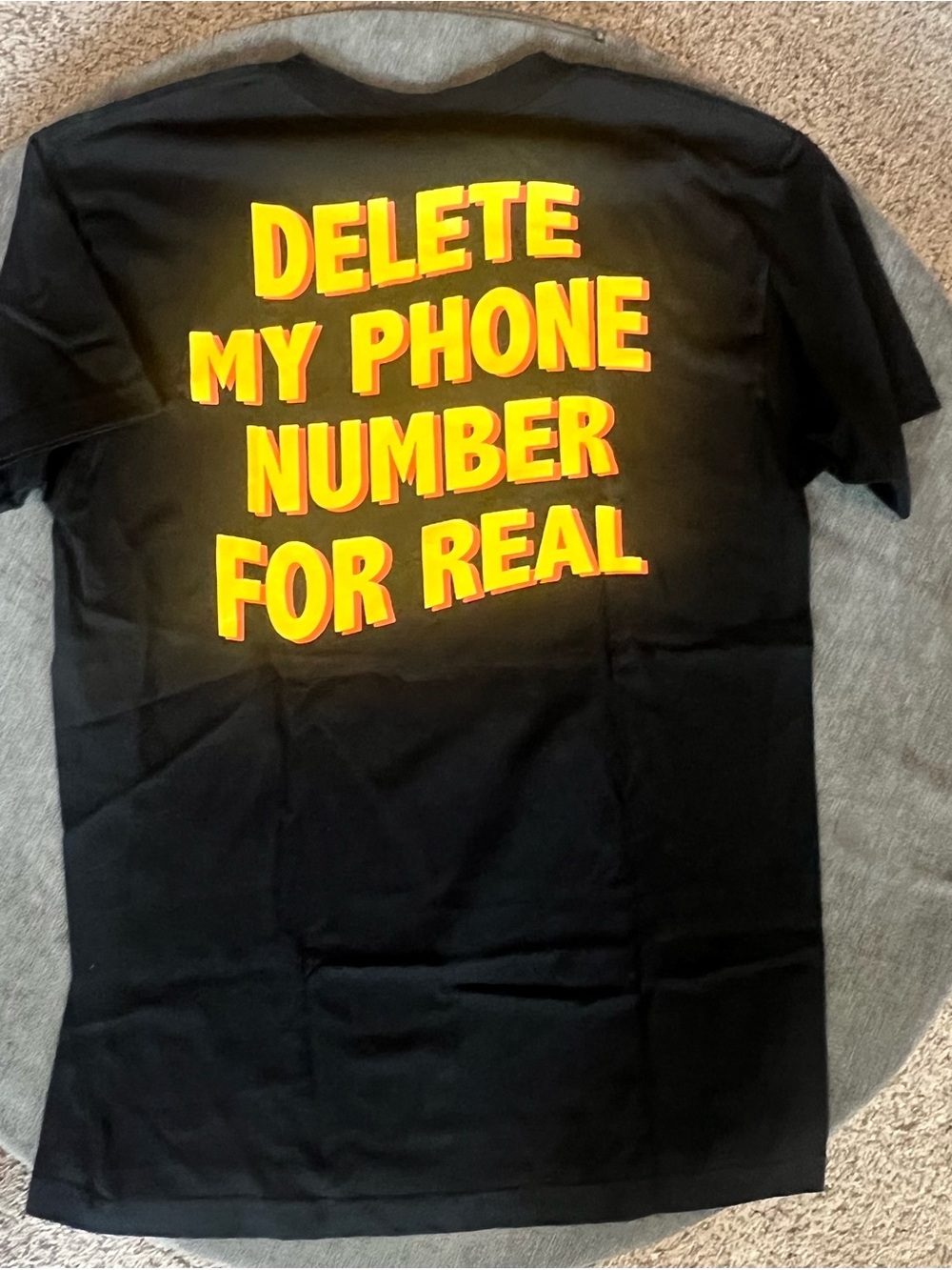 Broken Promises T-Shirt Size Medium Delete My Number Skeleton Grim Reaper Phone - Picture 3 of 5